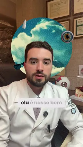 Catarata: Entendendo os Sintomas e o Tratamento Nesse vídeo falo sobre a catarata, uma condição que ateta a visão, causando embaçamento e dificuldades em tarefas diárias. Explico os sintomas, riscos e a importância do tratamento cirúrgico para restaurar a visão e a qualidade de vida. #Catarata #SaúdeOcular #OftalmologiaBrasil #CirurgiaDeCatarata #SaúdeVisual