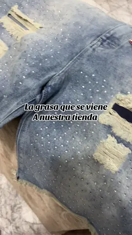 LA MERA GRASA  #paratiiiiiiiiiiiiiiiiiiiiiiiiiiiii #ibarra_imbabura_ecuador🇪🇨🇪🇨 #viral #oversize #bermudabrillos @Alex Wayne Icit 