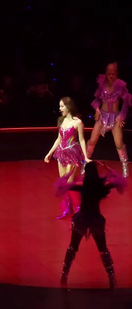 ผู้สาวขาเลาะสวยเริ่ด #BIRDFANFEST20XX  #แฟนจ๋ามาเสิร์ฟแล้วจ้ะ #โบว์เมลดา 