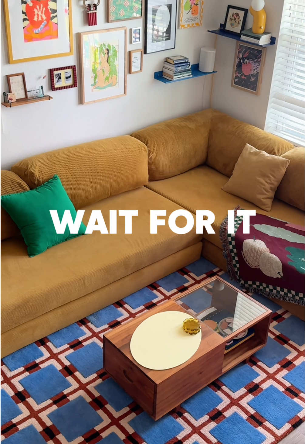 a love letter to my favorite piece of furniture 🫶🏽💌 #sofa #sofabed #teddysofa #homedecor #interiordesign 