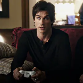 A cara do Damon kkk . . . . . . . .                   #thevampirediaries #damonsalvatore #iansomerholder #tvd #tvdu #damonsalvatoreedit #fy