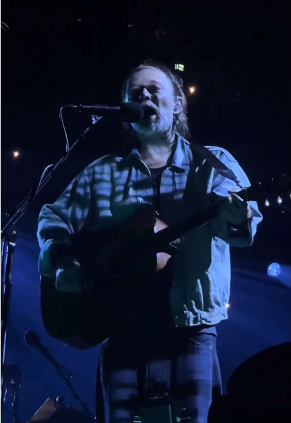 Concert of ultimate doom and despair. Still so so incredibly grateful I got Radiohead tickets 🙏🏻🙏🏻  #fakeplastictrees #radiohead #radioheadconcert #livemusic #thomyorke 