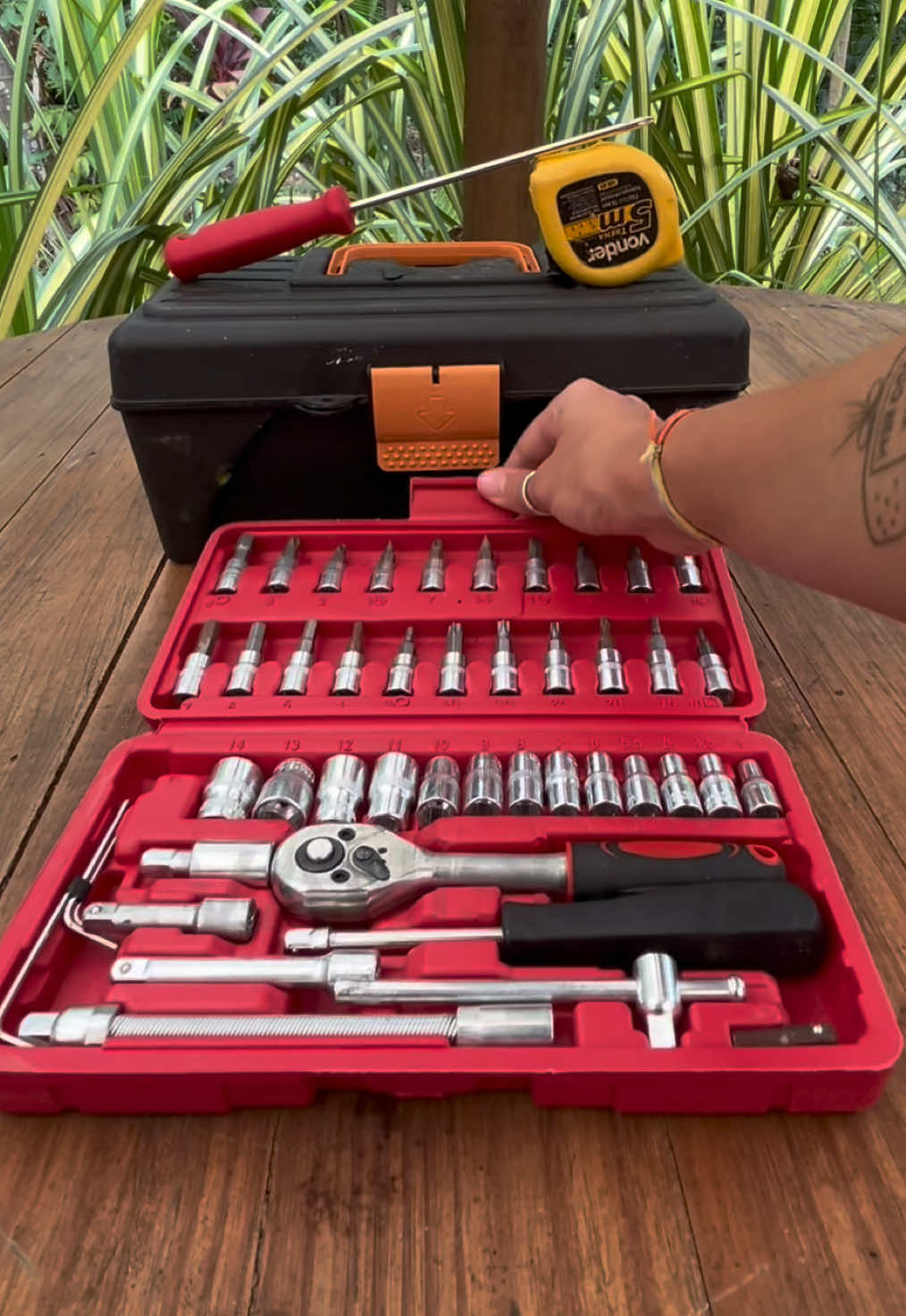 🛠️ Esse kit de 46 peças salva qualquer aperto — compacto, forte e pronto pra tudo. 🛒Garanta o seu no TikTok Shop! #kitferramentas #ferramentas #tiktokshopbrasil #ofertadodia #blackfriday 