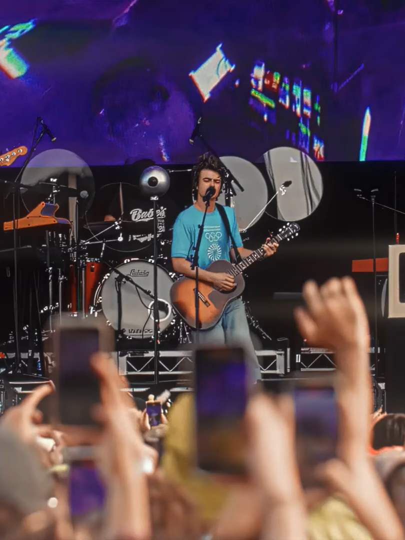 Will he die in Season 5 . 😢  #strangerthingsedits #endofthebeginning