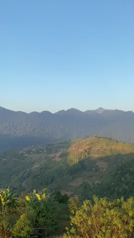 Săn mây Sáng dốc bắc sum. Hà giang