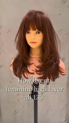 ふわっと動きのある可愛いロングヘアーの切り方。 How to cut cute long hair with soft movement. 蓬松动感的可爱长发的剪法。 푹신푹신한 움직임이 있는 귀여운 롱헤어 자르는 법. Cómo cortar el pelo largo y bonito con un movimiento esponjoso. Como cortar o cabelo comprido fofo com movimento fofo. كيفية قص الشعر الطويل اللطيف بحركة رقيقة. Cara memotong rambut panjang yang lucu dengan gerakan halus. #cut#カット動画 #フェイスレイヤー #ロングレイヤー
