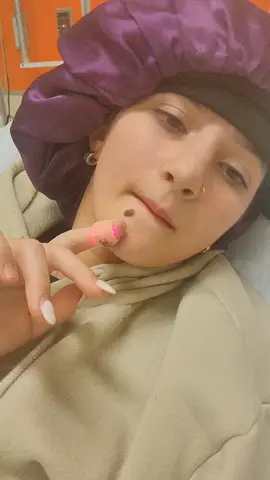 uhmm idek. #hospital #oisheichildrenshospital 