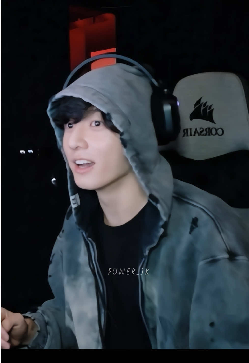 ฉันที่นอนดึกและม๋าเด็กที่น่าจะยังไม่ได้นอน ไลฟ์ตอนตีสองเจ็ดนาที โอเค!!! 😆💗 #JUNGKOOK #JK #jungkookbts #joenjungkook 