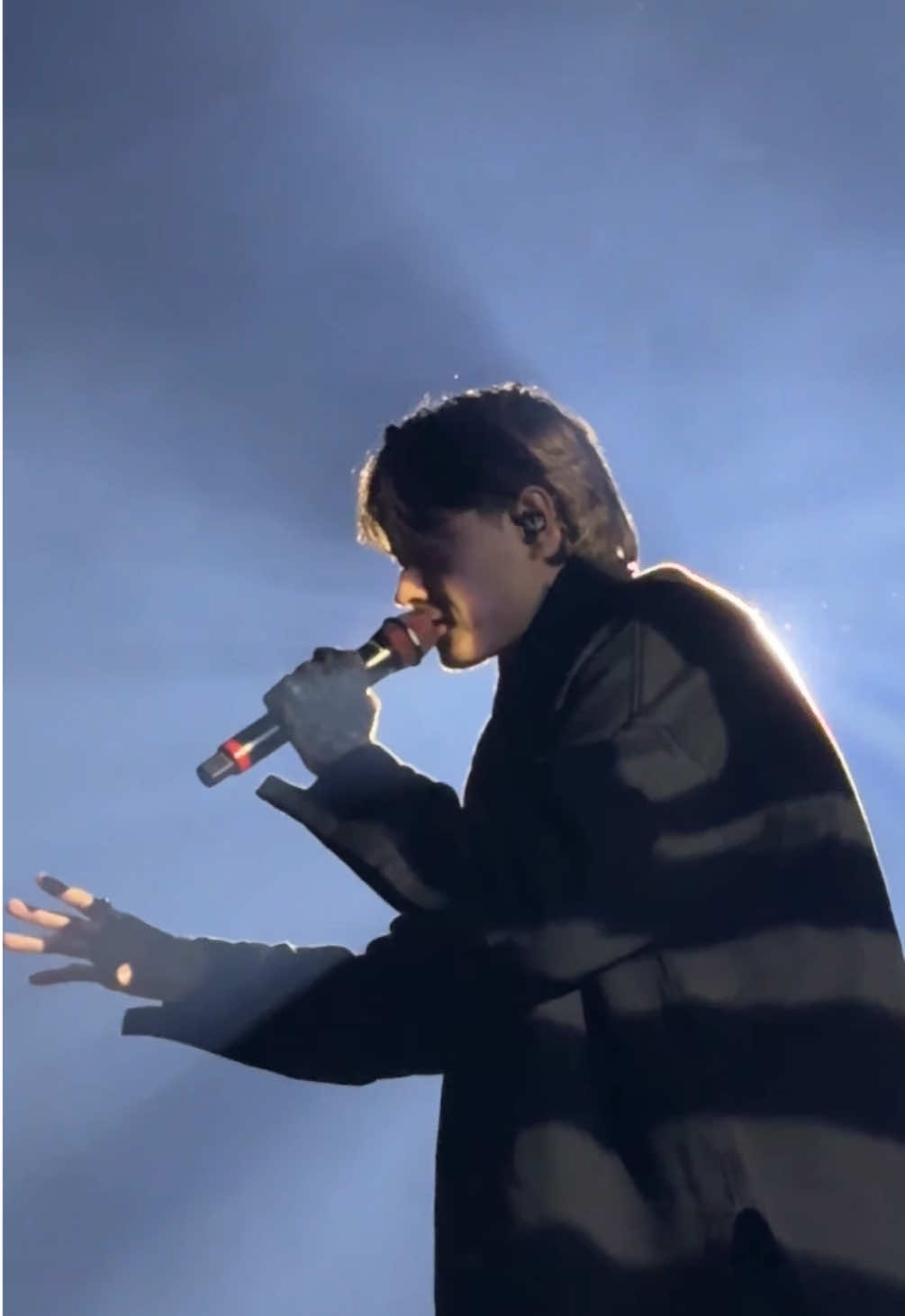 Bad Omens - Specter #specter #badomens #doyoufeellove #noahsebastianedit @Bad Omens 