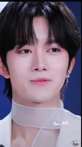 Hello! เติมอาซิงๆๆๆๆๆๆ🦊#tiktok #เทรนด์ในวันนี้ #HuangXing #Bee_MB #Desire4 