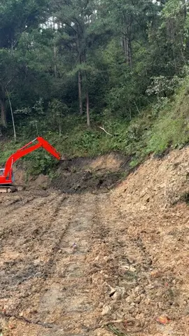 Sáng 21/11, đoạn sạt lở đèo Mimosa Đà Lạt đã mở đường sát vách, sẽ sớm thông tuyến lại nha #mimosa #đalat #satlo 