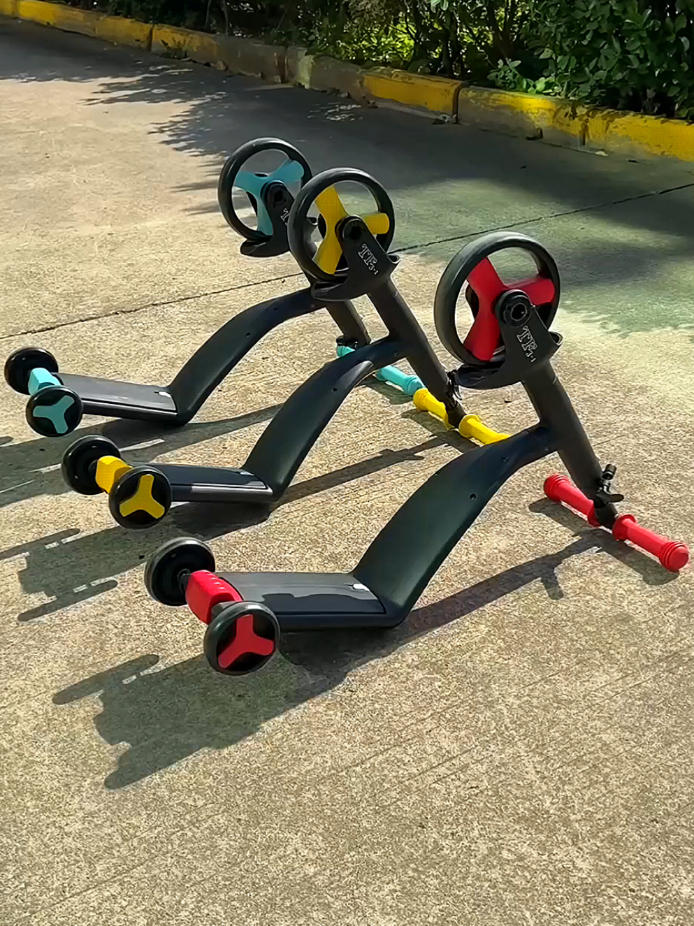 Push bike bisa, sepedaan roda 3 bisa, apalagi main skuter juga bisa dong, namanya juga Otoped all in one 🛴🛴🛴 . . . #fyp #review #mainan #mainananak #toys 