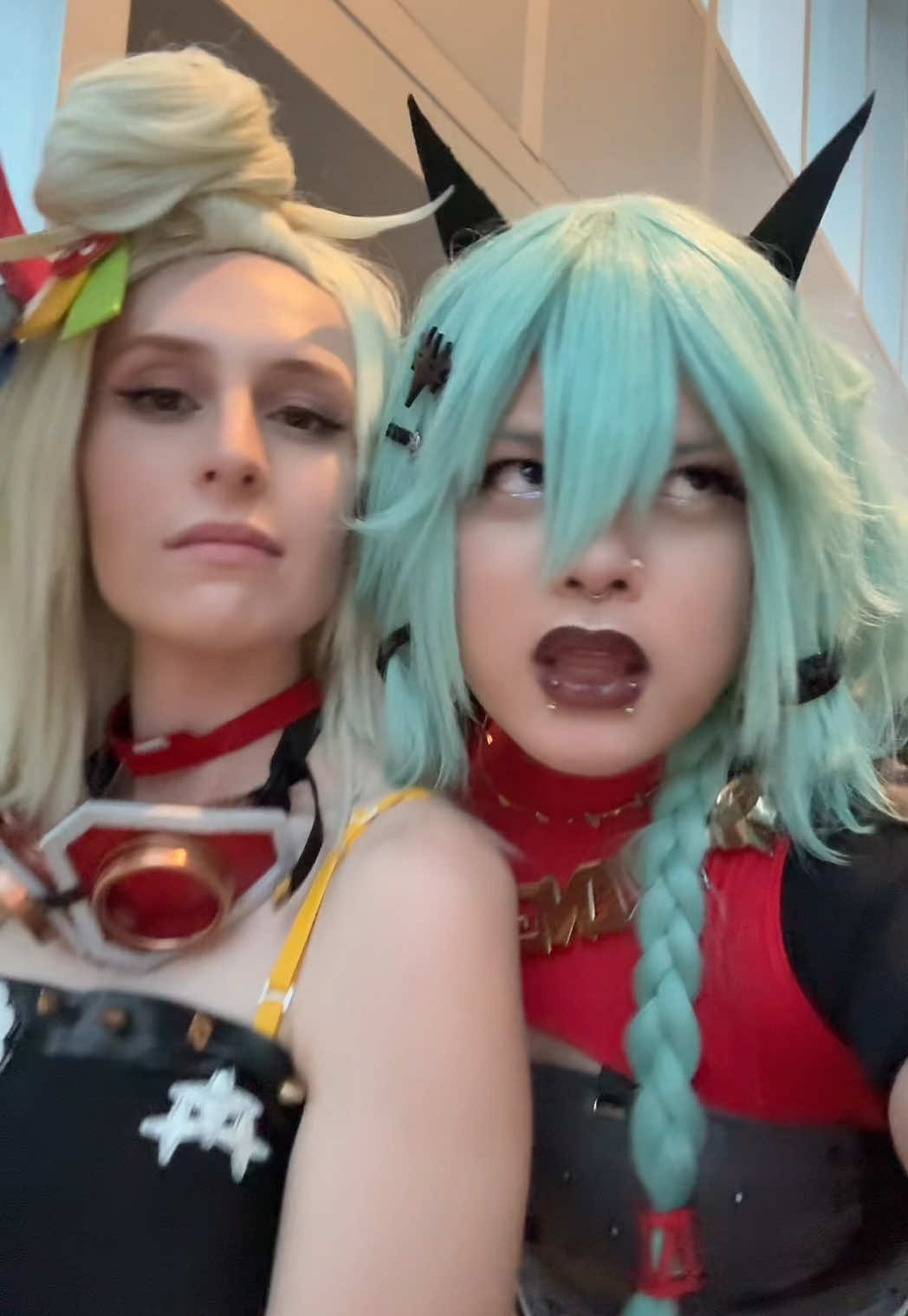 he’s just staring at us…. menacingly…..  #zenlesszonezero #caesarking #piperwheel #zzzcosplay #zzz @sentona_3 