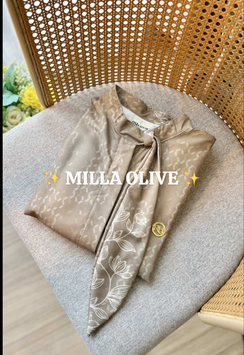 Back to stock Milla Olive🙌🏻 Warnanya best bangett bikin cerah kalau udah kena kulit 😍 #gamispremium #promomakangajian #gamislebaran #dresslebaran #gamiskekinian 