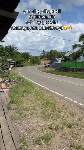 itu sudh gacor lagii🤣🔥🔥#grandmaxmodifikasi #lintastimurutara #fyp #drivermuda #lintasborneo 