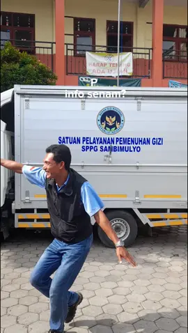 wajib ikut senam 🙈 #makanbergizigratis #prabowo #mbg #sppgsambimulyo 