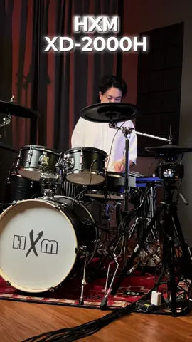 Hihat ฝาคู่ รุ่นใหม่ มาพร้อมกับ กลองไฟฟ้า HXM XD-2000H แม่นยำขึ้น เปิดปิด สมจริงมากกว่าเดิม และเป็นกลองไฟฟ้าที่มีเสียงให้เลือกใช้เยอะมาก ใช้ง่าย ต่อ DI Out ได้ถึง 8 ช่อง + LR อีก 2 หูฟังอีก 2 #กลองไฟฟ้า #กลองไฟฟ้าhxm #drummer #drumset #edrums 