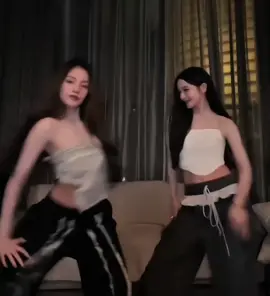 ela dançado e um sabor 🫦🫦🫦 #tknur #tkpinyanech #nur #gls #dangerousqueentheseries 