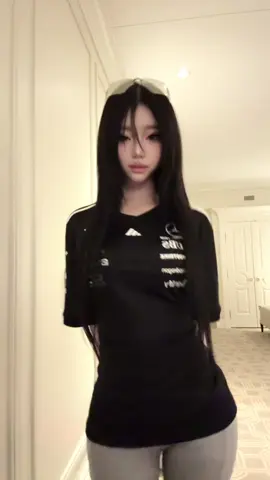 george russell fangirl 😢  #fyp #f1 #lasvegasgrandprix #mercedes 