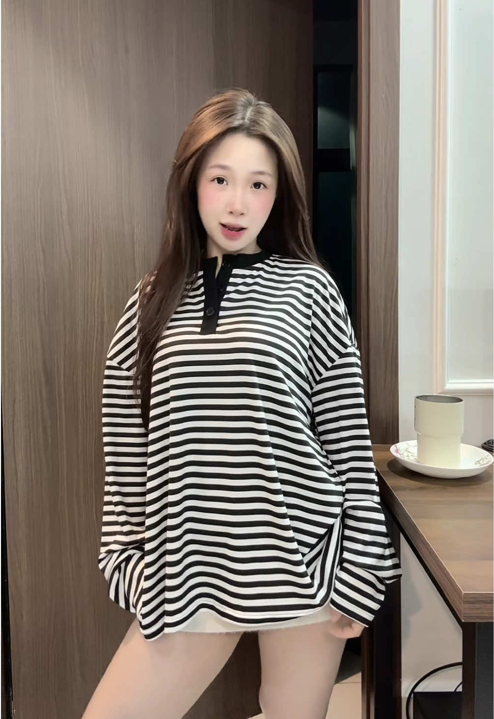 Con áo rẻ chấn động lun