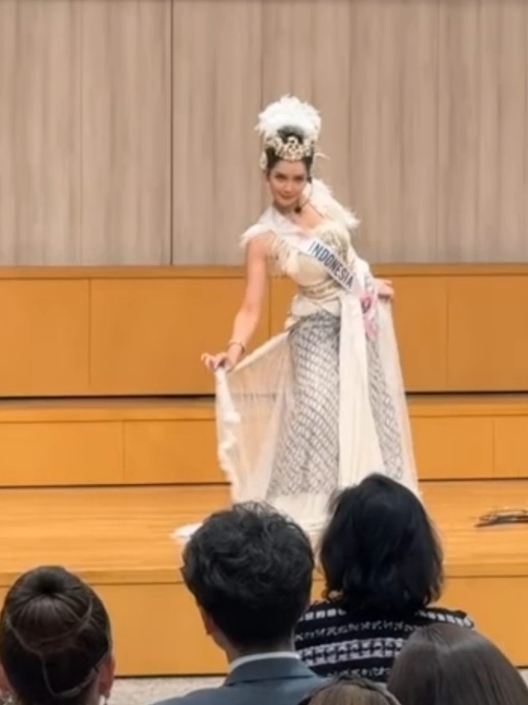 Replying to @juan_fa28 👑 [Part 2] Talent Show of Melliza @Melliza Xaviera—Miss International Indonesia also Puteri Indonesia Lingkungan 2025 @Puteri Indonesia at quarantine @missinternational 2025 🫶🏻💫✨💚☀️ #pageant #fyp #puteriindonesia #puteriindonesialingkungan #missinternational 