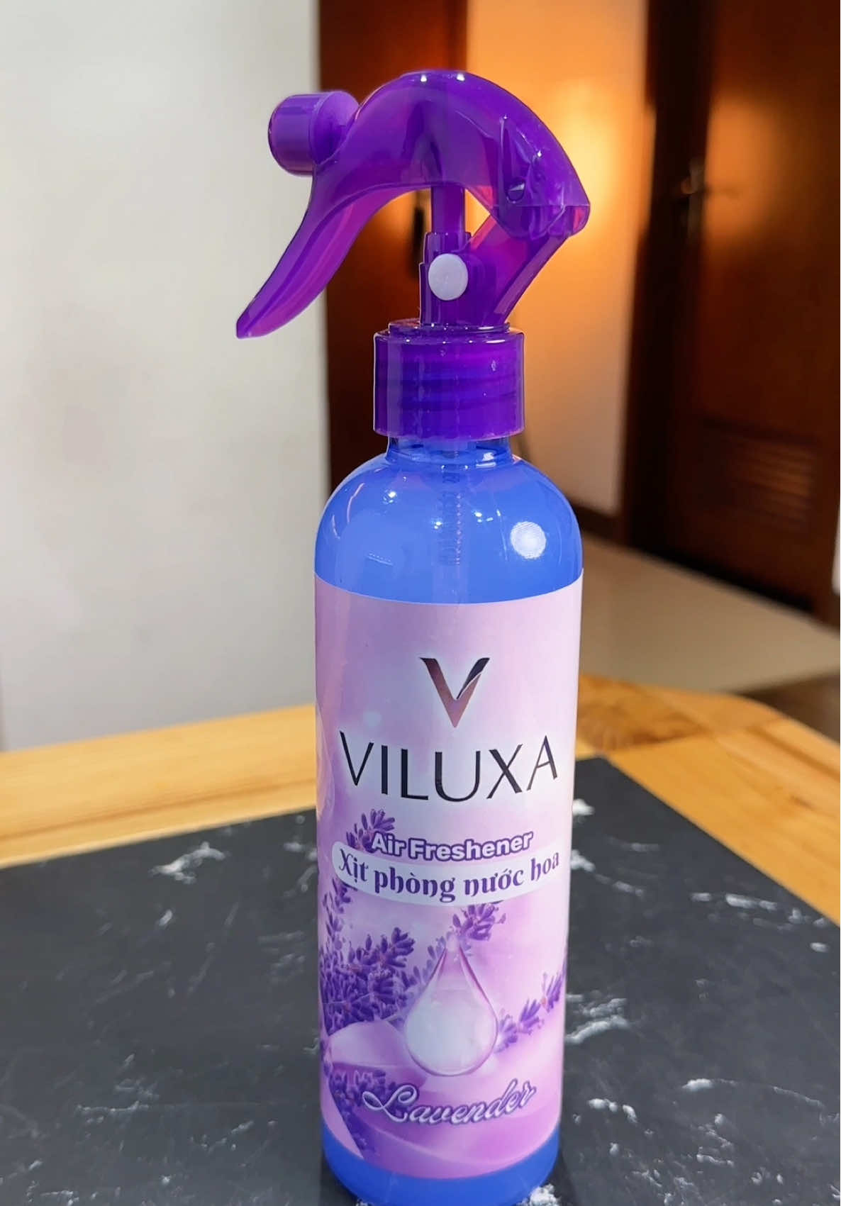 Xịt phòng hương hoa vừa thơm vừa tiện #cothanhgiadung #tiktokshop #xuhuong #xitphong #xitphongtinhdau 