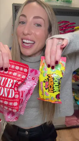 Always choose #rubybond 🍭🍬 When you want that SOUR 💥 you must try this mix 🍇🍉🍏🍍🩵 #rubybond #candy #sourcandy #stockingstuffer #candygifts #holidaycandy #Foodie #sweets 