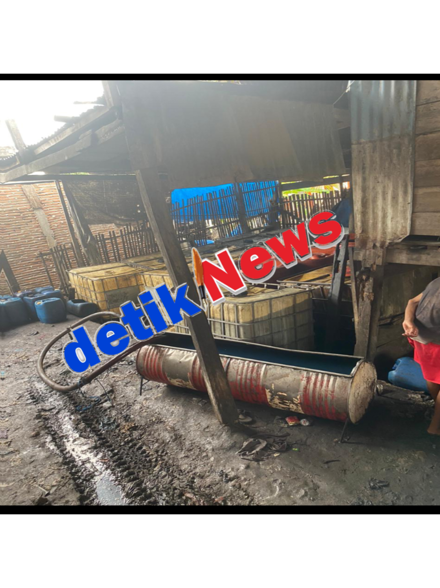 Viral : Mafia solar bersubsidi di Bantaeng Kebal terhadap hukum Kinerja Polres Bantaeng dan POLDA Sulsel di Pertanyakan H.Ade hingga saat ini terus beroperasi BPH migas di minta tutup tutup SPBU PARASULA BANTAENG Depot Pertamina di minta segerah menindak tegas dan menghentikan suplayer ke SPBU PARASULA BANTAENG Pasalnya BBM BERSUBSIDI ITU hanya di nikmati para pelaku mafia BBM Bersubsidi yang terang terangan baik siang maupun malam hari. #viralvideo #bantaeng #terkini #news #sorot 