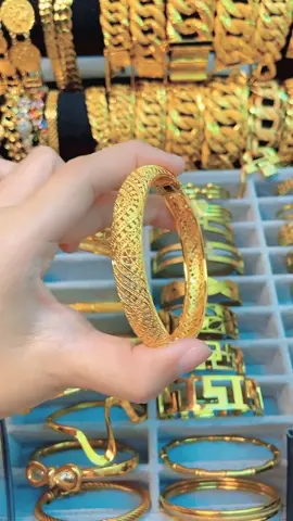 Gelang Tangan untuk Wanita, Produk Baru Terlaris, COP916, Aksesori Fesyen Bersalut Emas mewah, Rekaan Padanan Harian, Bebas Pudar, Anti-Alergi, Lebar 1cm, Popular