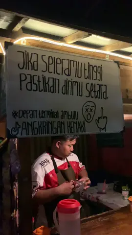 Lak pelanggaran maneh tak obong seng ndue toktok#angkringankemaki #depanterminalambulu #jember24jam #ambulu24jam 