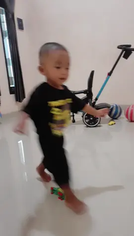 Tumbuh cepat lagi di fase toddler blueesss wo the baopei Ai ni 👶
