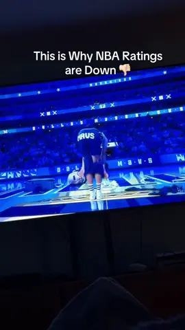 No one watches the half time shows, but come on…  #mavs #NBA #basketball 