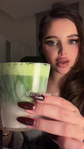 كريمة: دريم ويب،سيروب فانيلا ،رشة ملح ،حليب نادك ,رشة ماتشا عشان  كريمة يصير لونها على اخضر وبالعافية عليكم💚#matchalover #matchatime #explore #fypage 