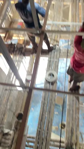 Proses pemasangan rangka hollo bajaringan #plafongypsum #andriyanplafon #fypシ゚viral🖤tiktok #fyppppppppppppppppppppppp #banyuwangihits 