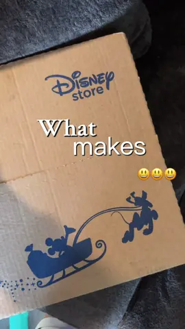 This makes me happy such a beautiful bag ✨🥹💗#bags #tote #disney @Disney 