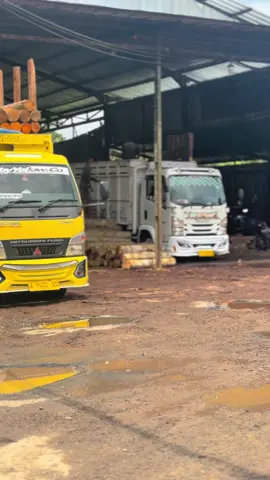 🤩#cantermaniaindonesia #trukmaniaindonesia #giga @Babyyellow17 