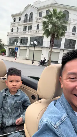 Với tôi tầm này gia đình là  tất cả 