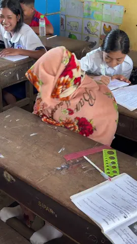 ខែកត្តិក រងារដល់ថ្នាក់យកភួយមករៀន😂#គ្រូបង្រៀនជនបទ #កូនអ្នករតនគិរី៚ 