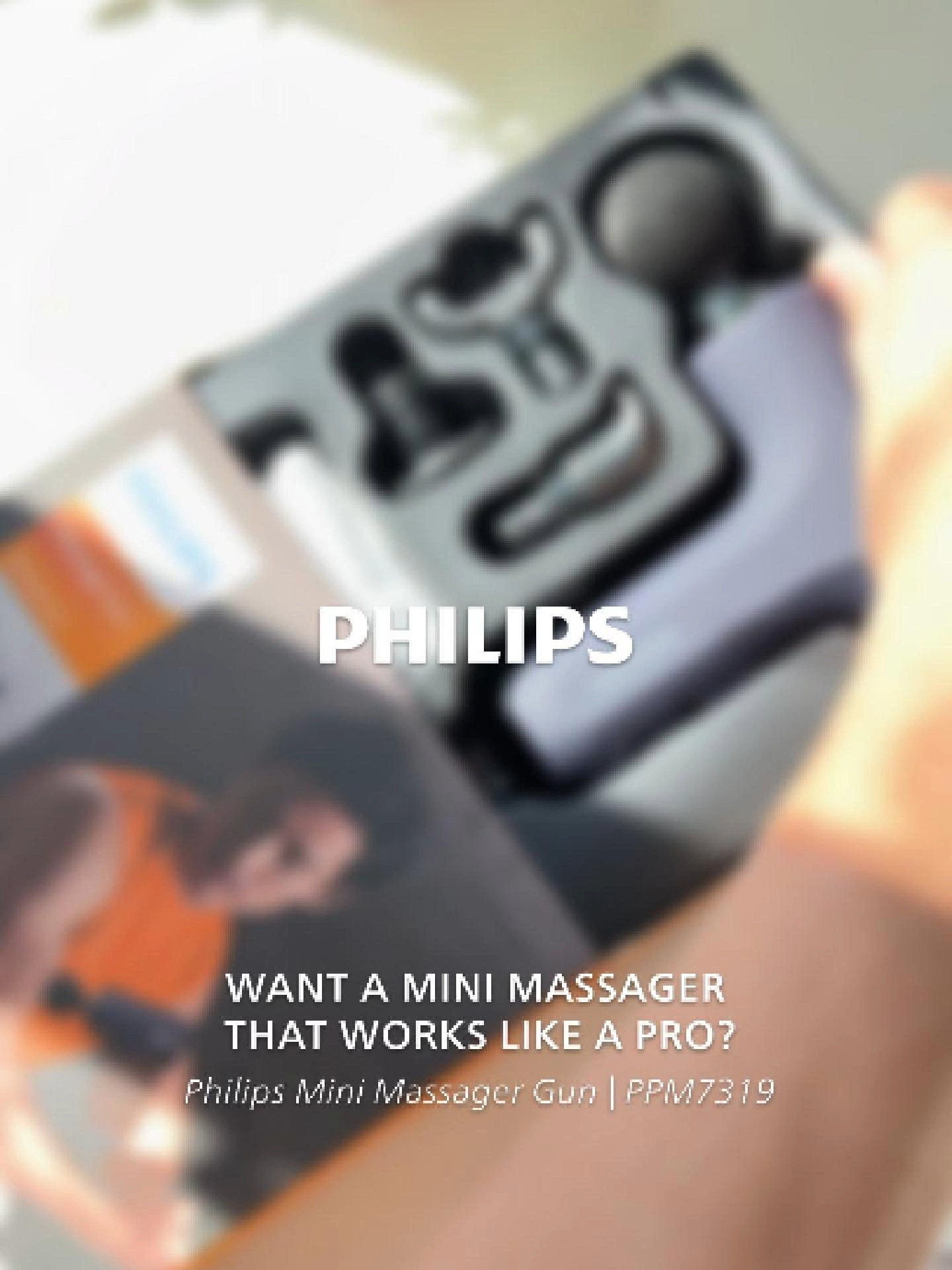 Experience big comfort in a tiny body! 💙⚡ This Philips mini massager comes with 4 heads, 6 speeds, and long battery life—your new travel must-have. Add to cart now! 🛒✨ #philipsmassager #philipsmassageph #electricmassager #massagerreadywithphilips #GiftIdeas #massagegun #philipsmassagegun #musclerecovery #fascialgun