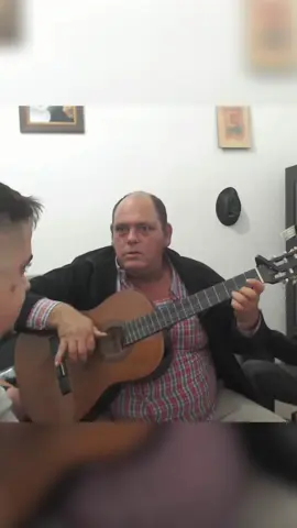 @kikoalcantara0 es único! #guitarra #kikoalcantara #mejores #guitarrista #clip #curiosidades