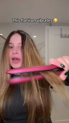 AND ITS ON SALE HURRY UP!!!! @Bio Ionic #bioionic #hairstraightener #tiktokshopblackfriday #tiktokshopcreatorpicks #tiktokshopcybermonday 