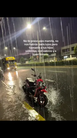 Mi madrecitita bella ♥️🥹 #todoterreno #valientes #mama #mivida #amor 