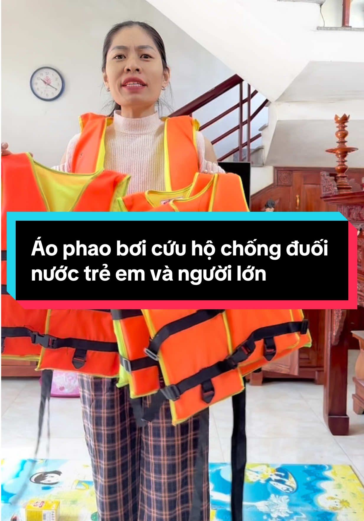 Áo phao bơi cứu hộ, phòng chống đuối nước mùa mưa bão cho trẻ em và người lớn. Nhà ai chưa có trang bị ngay nhé. #aophaoboi #aophaoboitreem #aophaocuuho #aophaotapboi #aophaocuusinh  @HIÊN PHẠM GIA DỤNG  @HIÊN PHẠM GIA DỤNG  @HIÊN PHẠM GIA DỤNG 