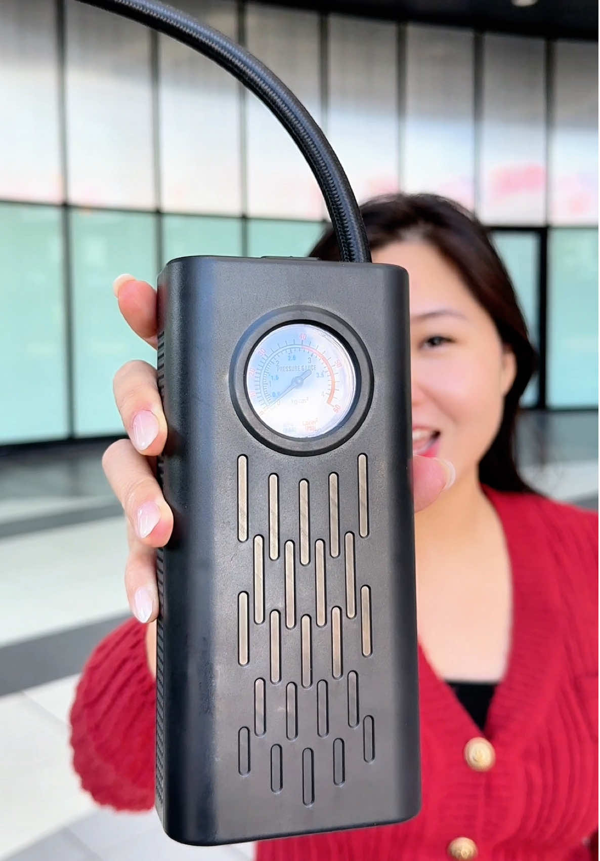 Bơm lốp ô tô, xe máy tiện lợi #bom #bomlop #bomlopoto #xuhuong #bongbuongbinh