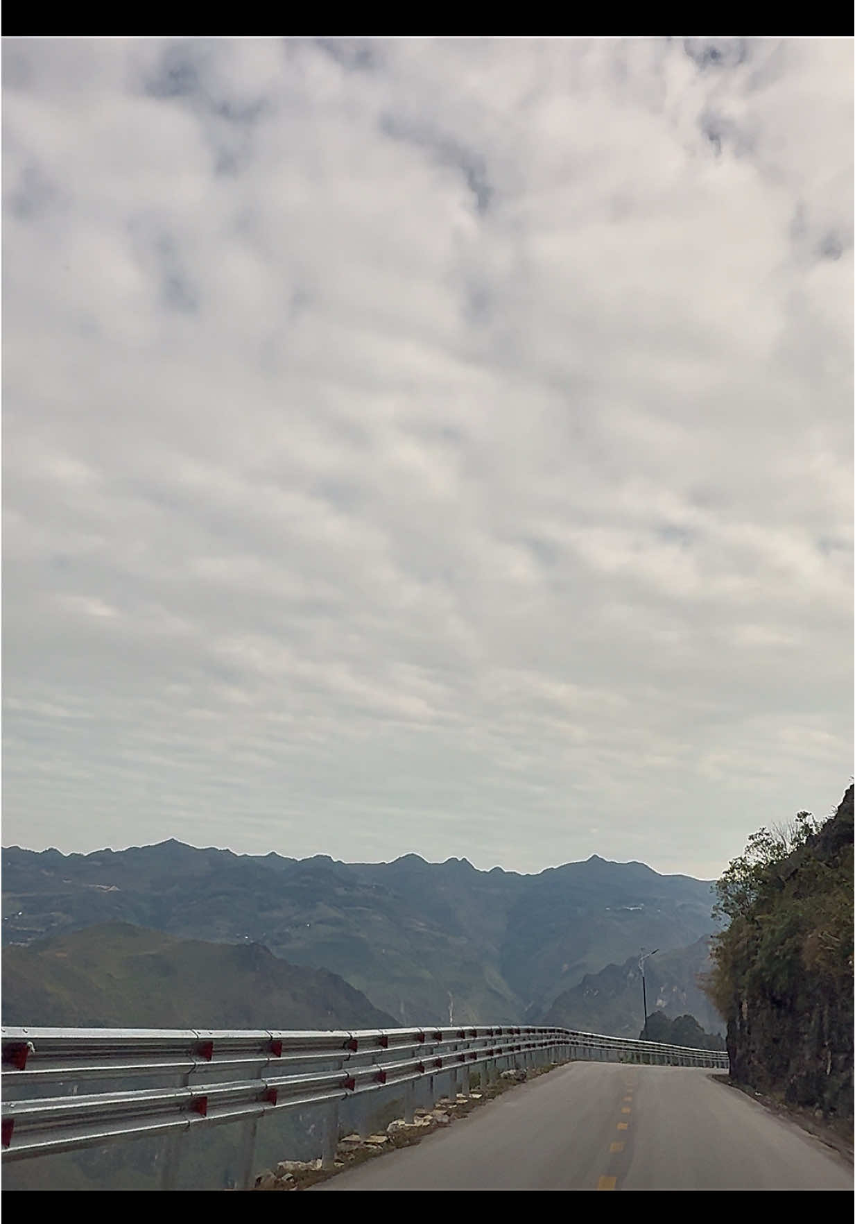 Cung đường đẹp nhất Hà Giang #HaGiang #dongvan #mapileng 