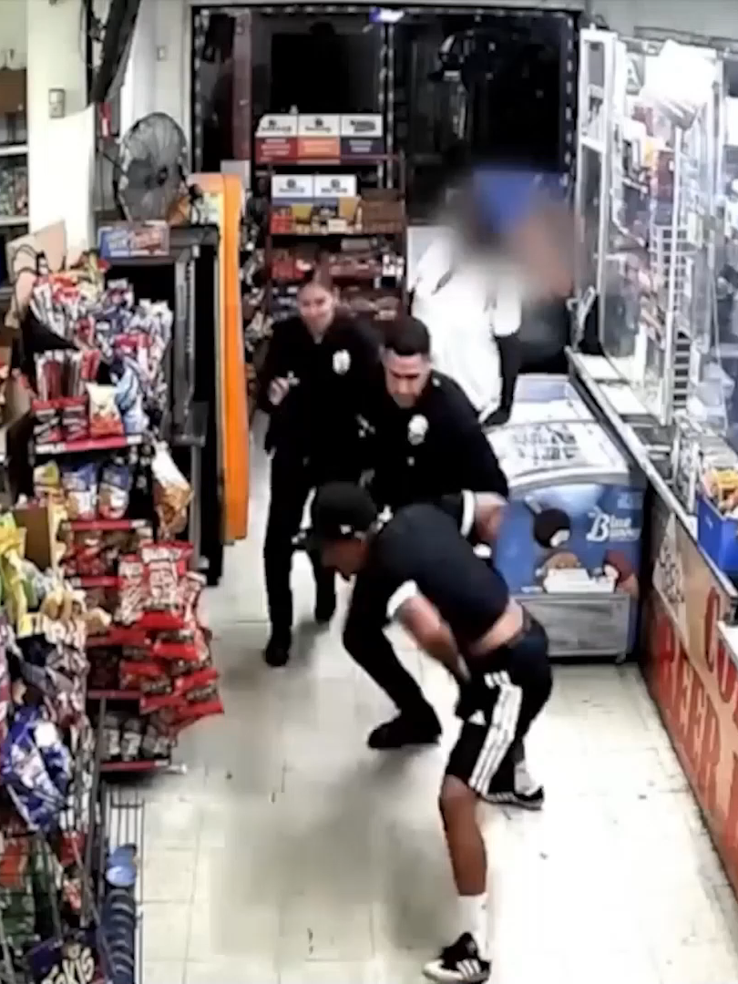 Young Man Confronts 2 Policemen Alone, Causing Them To Run Away #policeman #cops