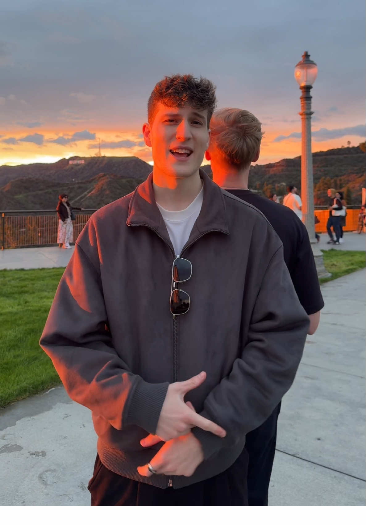 with my duo @Chanzes in LA 🤠 #trending #fortnite 