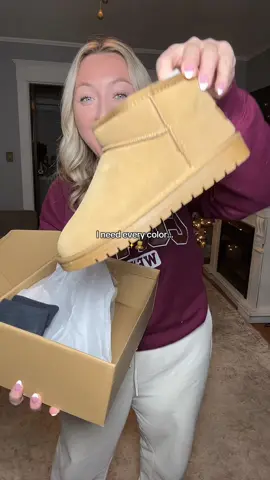 Yes yes and YASSSS #evellyhootd #boots #womensboots 