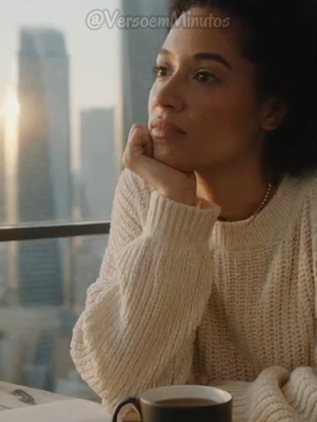 A comparação machuca, mas Deus vai curar seu coração. 💛 Comente “Meu tempo vai chegar”. #biblia #oração #Jesus #milagre #motivação #fé