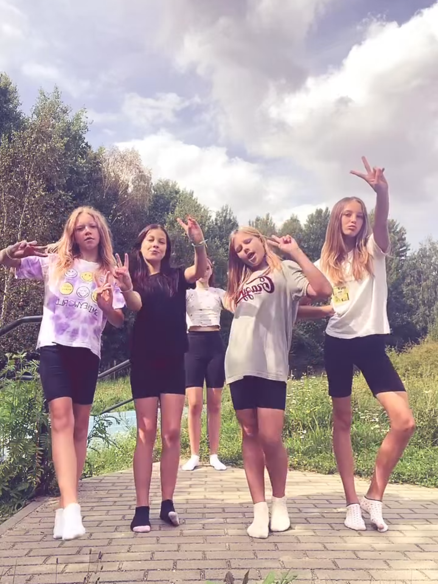 Repost from several weeks ago!! Thanks Asia for letting me reupload them! #teen #polishgirl #gymnastics #flexible #viral